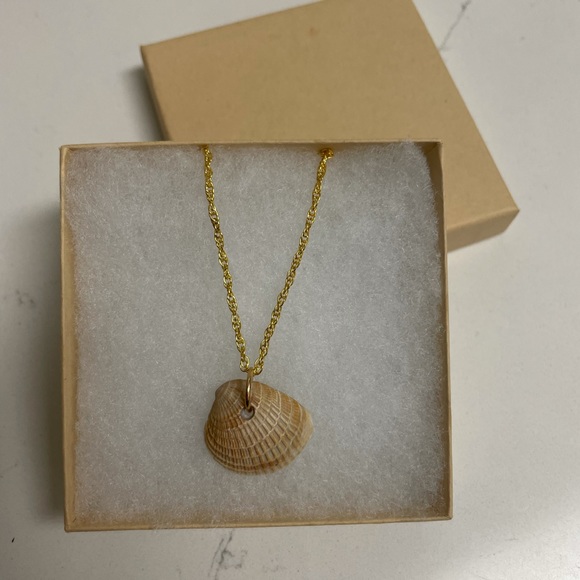 Shell Necklaces! - Picture 4 of 10